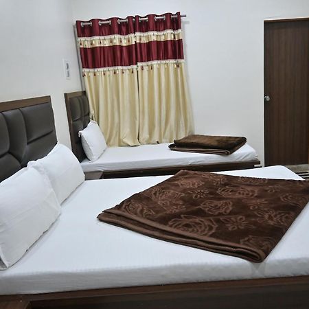 Hotel Roshan Palace Ambaji Exterior photo